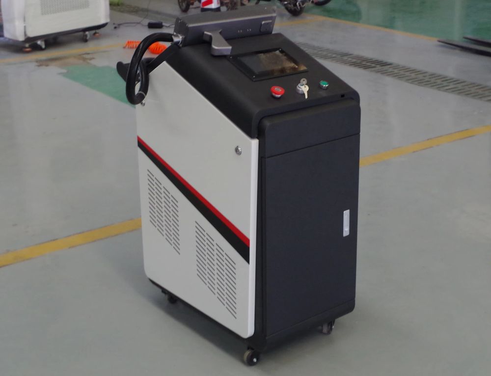 200W 300W ポータブルハンドヘルドインパルスレーザー - Industrial Laser For Sale のレビューと価格