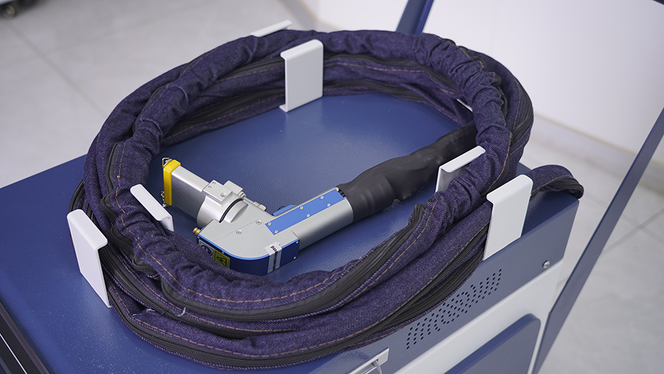 直接販売の工業用レーザー洗浄機、木材、石、アルミニウム、ガラ - Industrial Laser For Sale のレビューと価格